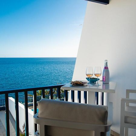 Frontline Villa 25, Modern Coastal Design With Amazing Views ปูแอร์โตกาเลโร ภายนอก รูปภาพ